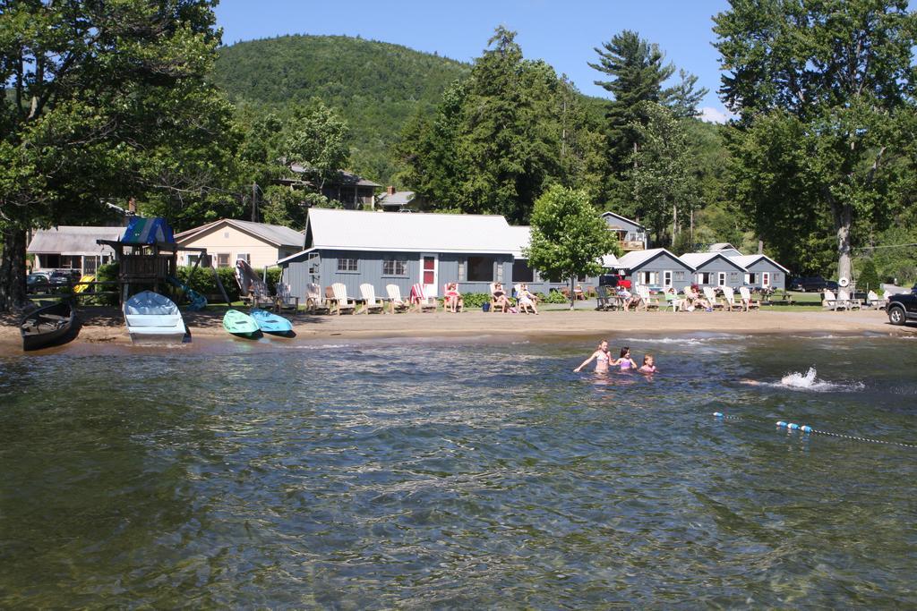 Blue Lagoon Resort Lake George Exterior foto