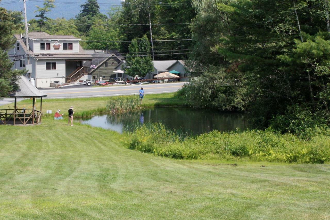 Blue Lagoon Resort Lake George Exterior foto