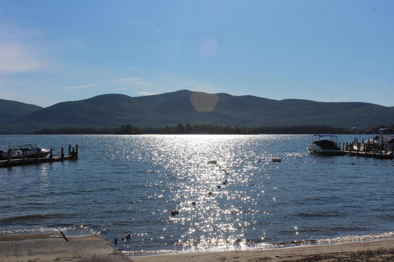 Blue Lagoon Resort Lake George Exterior foto